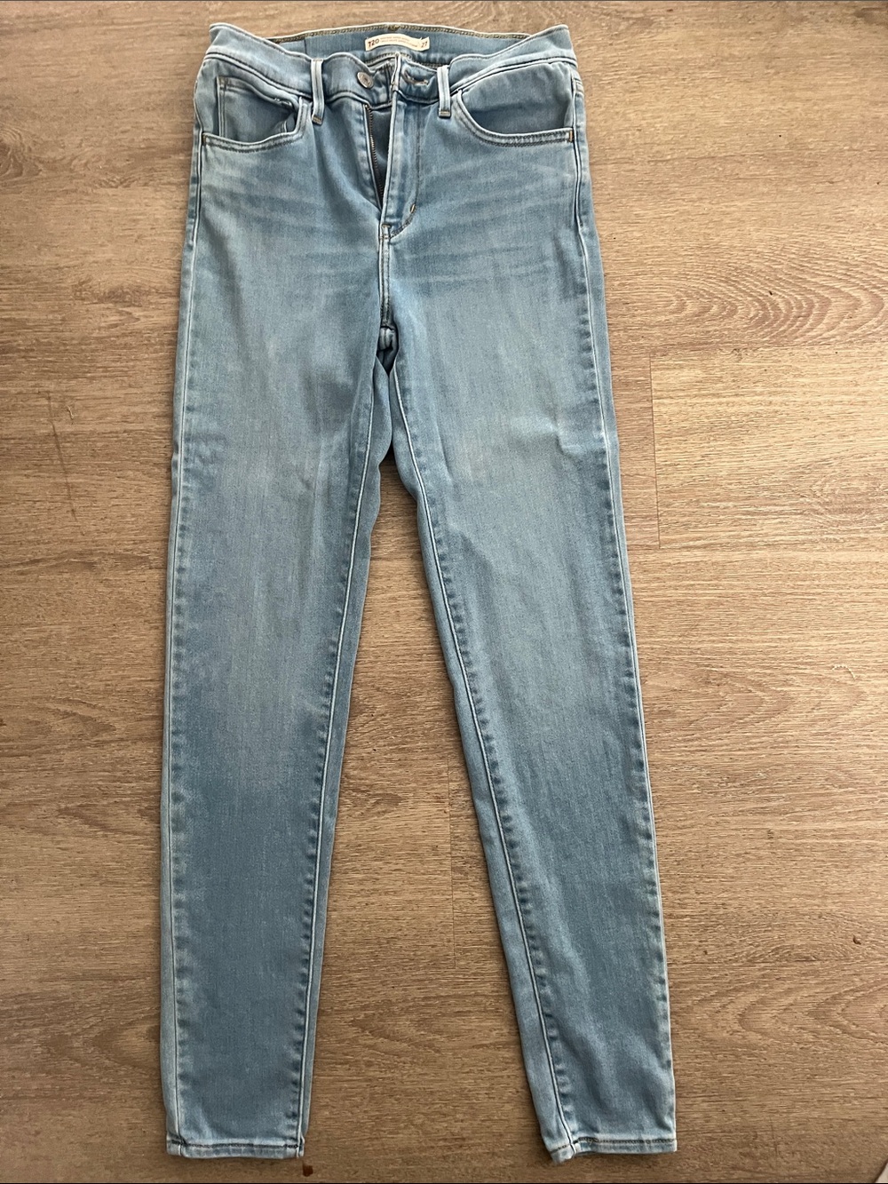 Levis 720 Women’s Slim Jeans - Classic High-Rise (27W, 30L)